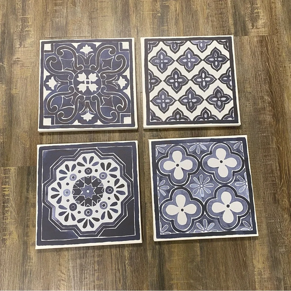 Set of 4 Blue‎ and White Decorative Wall Art/Decor